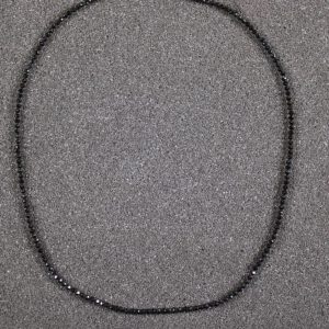 Spinell Choker ungefasst